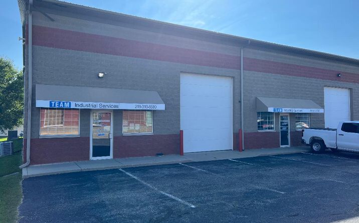 Pictures of Office, Industrial property located at 578 N Indiana Ave, Crown Point, IN 46307 for lease - image #1