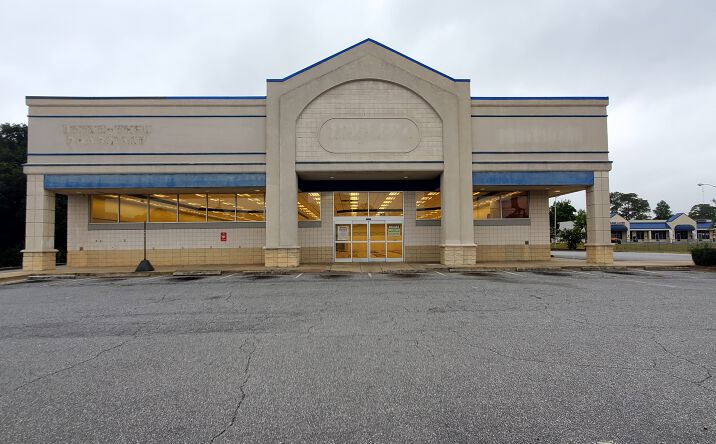 Pictures of Retail property located at 2425 N Slappey Blvd, Albany, GA 31701 for lease - image #1