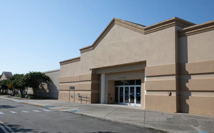 Pictures of Retail property located at 3030 SW College Rd, Ocala, FL 34474 for lease - image #1