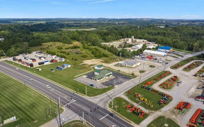 Pictures of Retail, Office, Industrial property located at 650 Reynolds Rd, Glasgow, KY 42141 for lease - image #1