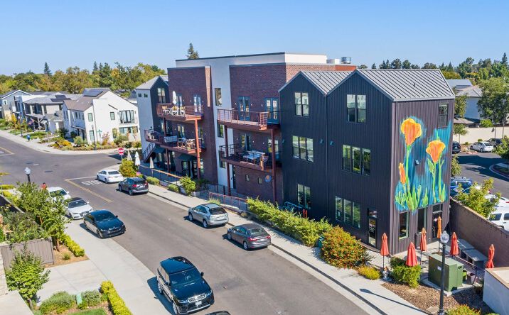 Pictures of Retail property located at 5191 Sutter Park Way, Sacramento, CA 95819 for lease - image #1