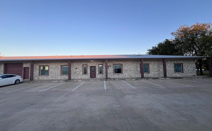 Pictures of Office property located at 2281 N Masch Branch Rd, Denton, TX 76207 for lease - image #1