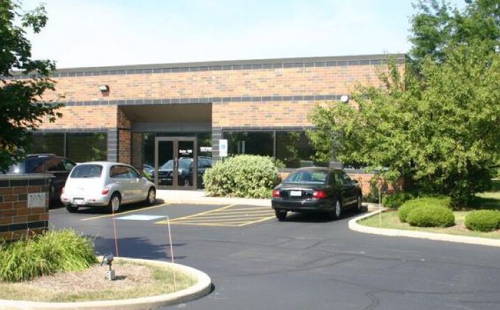 Pictures of Office, Industrial property located at 3809 Illinois Ave, St. Charles, IL 60174 for lease - image #1