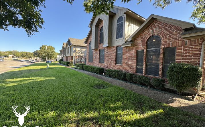 Pictures of Office property located at 701 S Carroll Blvd, Denton, TX 76201 for lease - image #1