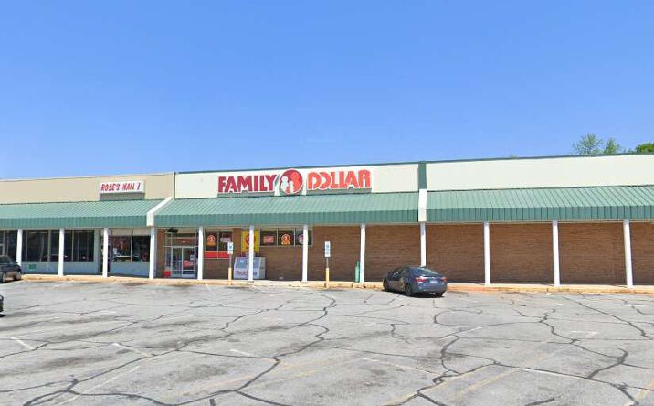 Pictures of Retail property located at 1435 E Cone Blvd, Greensboro, NC 27405 for lease - image #1