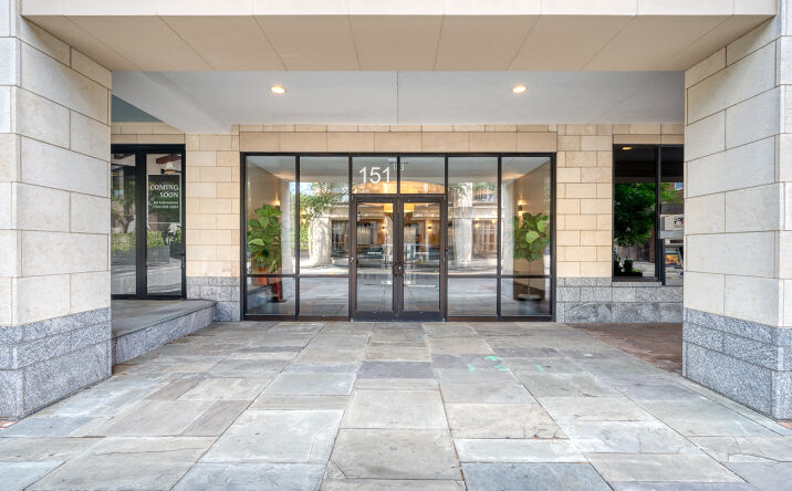 Pictures of Retail property located at 151 Meeting St, Charleston, SC 29401 for lease - image #1