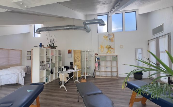 Pictures of Office property located at 21355 Pacific Coast Hwy, Malibu, CA 90265 for lease - image #1