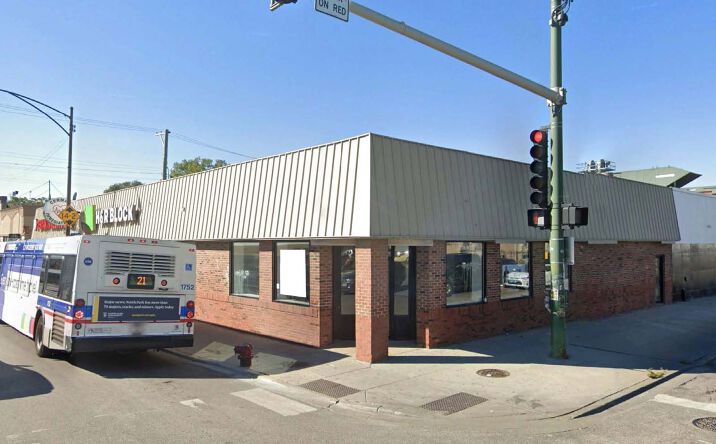 Pictures of Retail property located at 2400- 2410 W Cermak Rd, Chicago, IL 60608 for lease - image #1