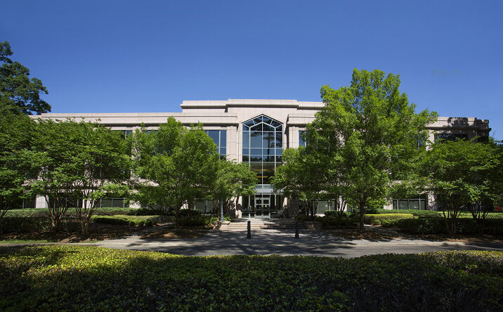 Pictures of Office property located at 7515 Halcyon Summit Dr, Montgomery, AL 36117 for lease - image #1