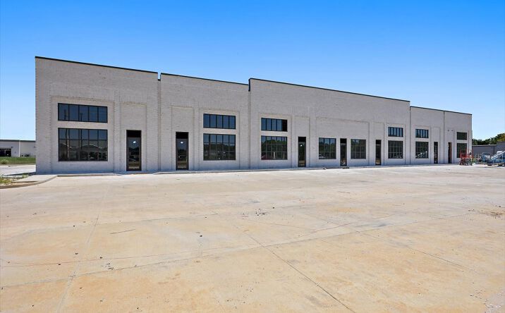 Pictures of Retail, Office property located at 264 Calhoun Station Pkwy, Madison, MS 39110 for lease - image #1