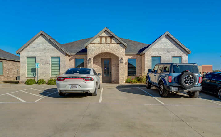 Pictures of Office property located at 2523 86th St, Lubbock, TX 79423 for lease - image #1