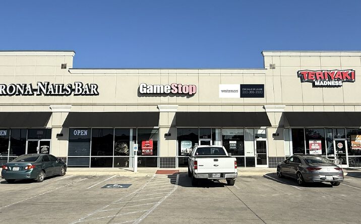 Pictures of Retail property located at 12822 I-10, San Antonio, TX 78249 for lease - image #1