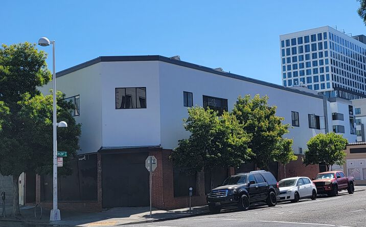 Pictures of Retail property located at 2400 Broadway, Oakland, CA 94612 for lease - image #1