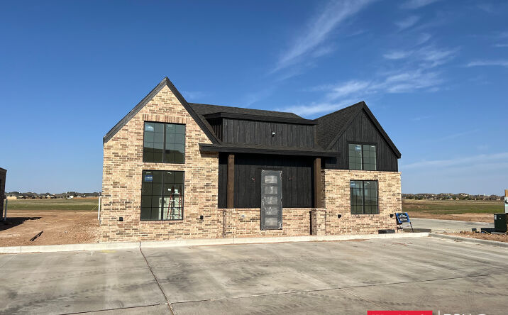 Pictures of Office property located at 13916 Indiana Ave, Lubbock, TX 79423 for lease - image #1