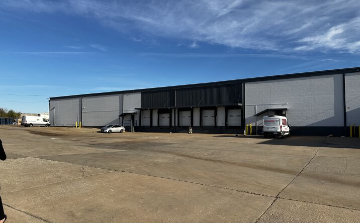 Pictures of Office, Industrial property located at 13131 Broadway Ext, Oklahoma City, OK 73114 for lease - image #1
