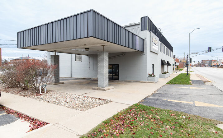 Pictures of Office property located at 301 W Lincoln Ave, Goshen, IN 46526 for lease - image #1