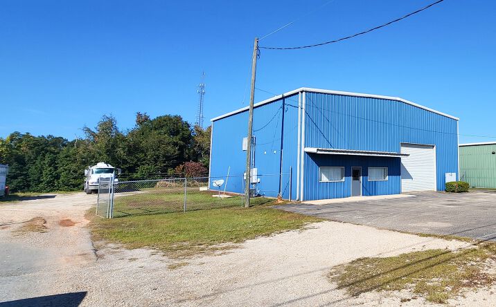 Pictures of Office, Industrial property located at 3734 Halls Mill Rd, Mobile, AL 36693 for lease - image #1