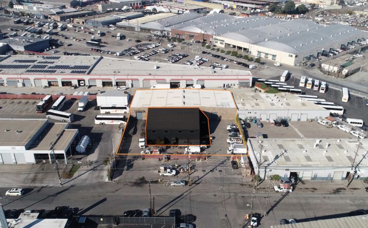 Pictures of Industrial property located at 200 Toland St, SF, CA 94124 for lease - image #1