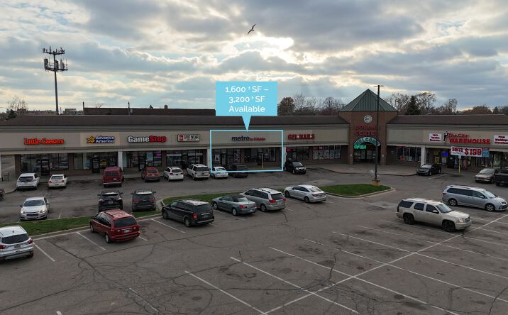 Pictures of Retail property located at 15455 Gratiot Ave, Detroit, MI 48205 for lease - image #1