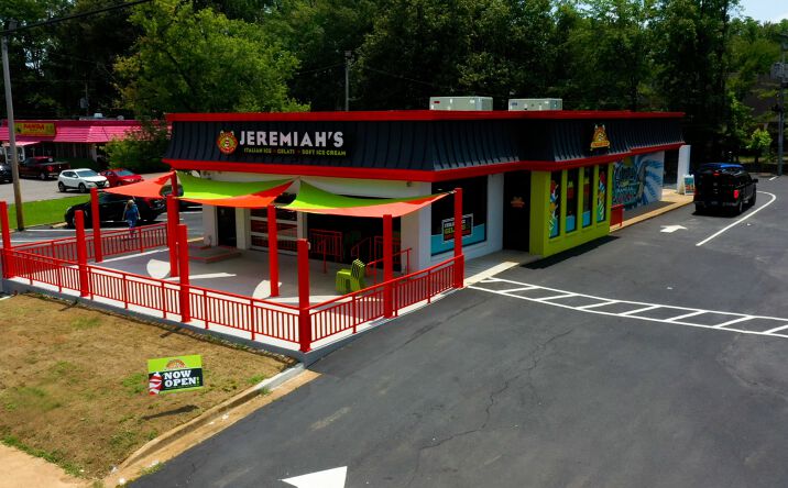 Pictures of Retail, Restaurant property located at 3717 Summer Ave, Memphis, TN 38122 for lease - image #1