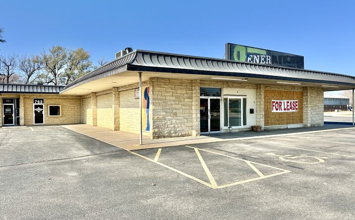 Pictures of Retail property located at 763 N West St, Wichita, KS 67203 for lease - image #1