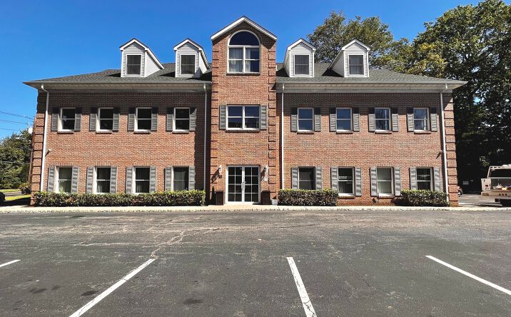 Pictures of Office property located at 300 N Ave E, Cranford, NJ 07016 for lease - image #1