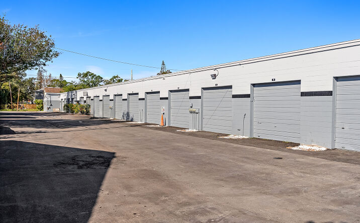 Pictures of Industrial property located at 1620 51st St S, Gulfport, FL 33707 for lease - image #1
