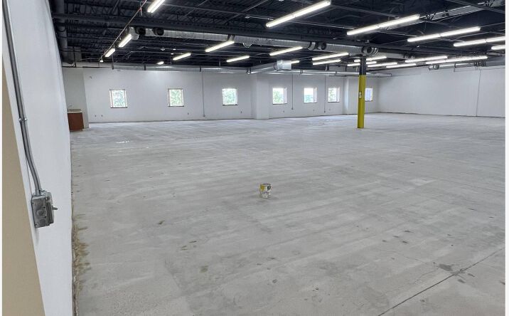 Pictures of Industrial property located at 801 Cliff Rd E, Burnsville, MN 55337 for lease - image #1