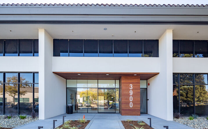 Pictures of Office property located at 3900 Lennane Dr, Sacramento, CA 95834 for lease - image #1
