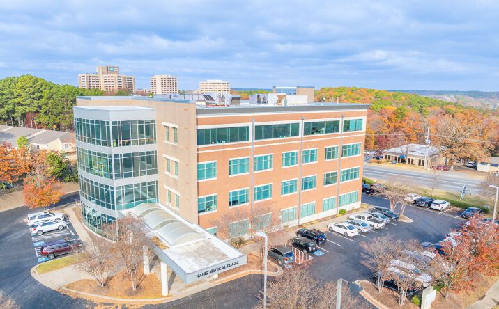 Pictures of Office property located at 9101 Kanis Rd, Little Rock, AR 72205 for lease - image #1