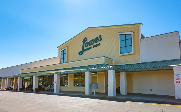 Pictures of Retail property located at 1537 Freeway Dr, Reidsville, NC 27320 for lease - image #1