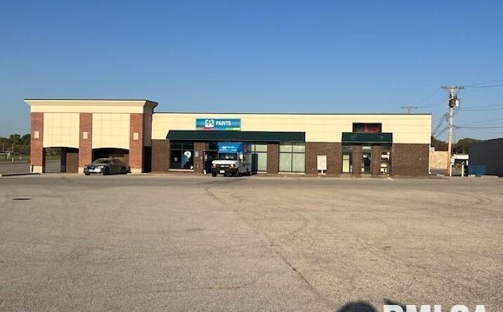 Pictures of Office, Retail property located at 2338C SPRUCE HILLS Drive, Bettendorf, IA 52722 for lease - image #1