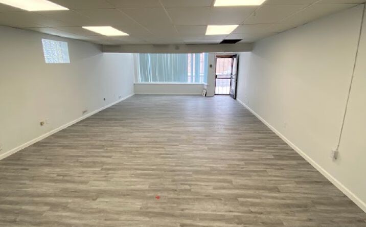 Pictures of Office property located at 5541 Ridge Rd, Parma, OH 44129 for lease - image #1