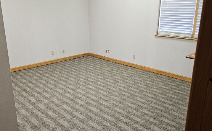 Pictures of Office property located at 850 N Gloster St, Tupelo, MS 38804 for lease - image #1