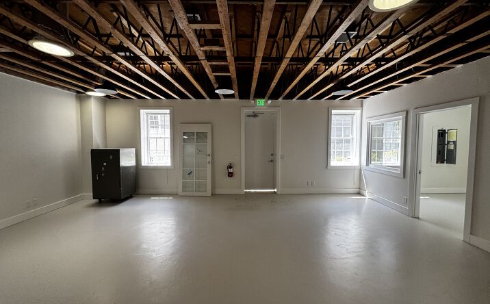 Pictures of Office property located at 115 W Micheltorena St, Santa Barbara, CA 93101 for lease - image #1
