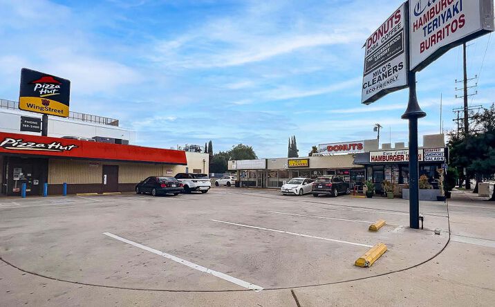 Pictures of Retail property located at 4404-4406 Vineland Avenue, North Hollywood, CA 91602 for lease - image #1