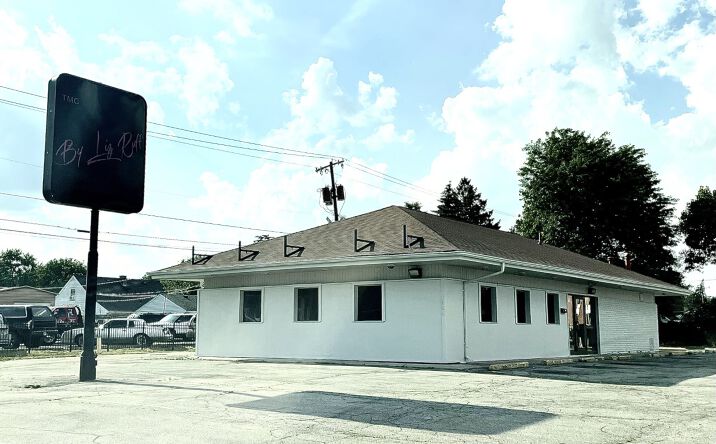 Pictures of Retail, Restaurant property located at 1954 W Laskey Rd, Toledo, OH 43613 for lease - image #1
