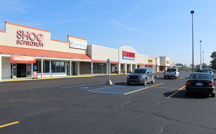 Pictures of Retail property located at 5532 US-10, Ludington, MI 49431 for lease - image #1