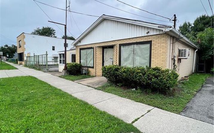 Pictures of Retail, Office property located at 2318 Niagara Street, Niagara Falls, NY 14303 for lease - image #1