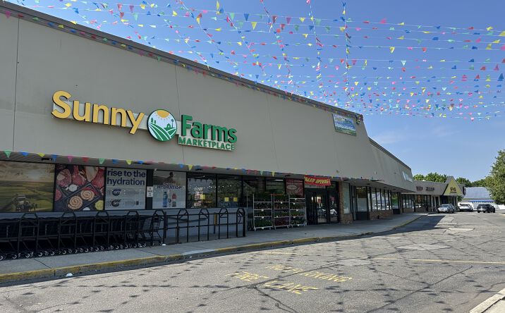 Pictures of Retail property located at 874 Middle Country Rd, Middle Island, NY 11953 for lease - image #1