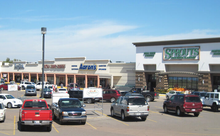 Pictures of Retail property located at NEC OF 1-40 & Garth Brooks Blvd, Yukon, OK 73099 for lease - image #1