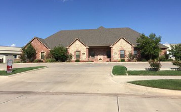 1605-1607 Professional Circle, Yukon, OK 73099 | Crexi.com