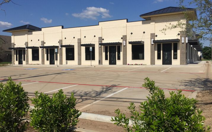 Pictures of Retail, Office property located at 2414 Marsh Ln, Carrollton, TX 75006 for lease - image #1