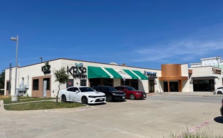 Pictures of Restaurant, Retail, Office property located at 2702 Lake Vista Dr, Lewisville, TX 75067 for lease - image #1
