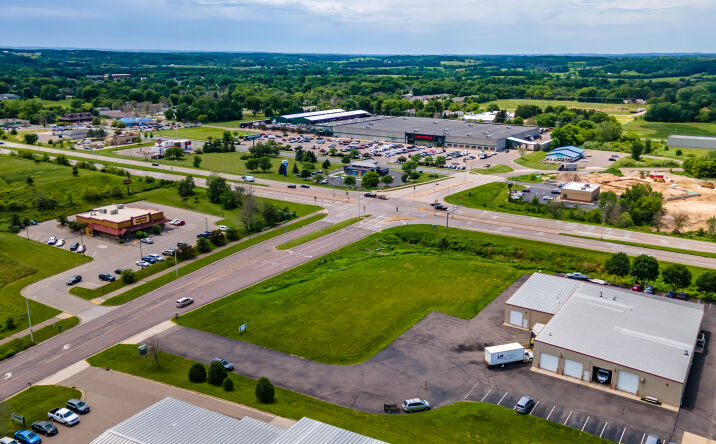 Pictures of Land property located at 2452 Truax Blvd, Eau Claire, WI 54703 for lease - image #1