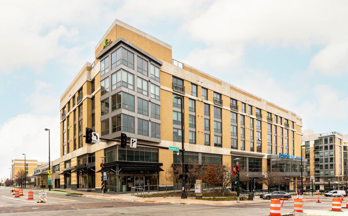 Pictures of Retail property located at 3220 Farnam St, Omaha, NE 68131 for lease - image #1