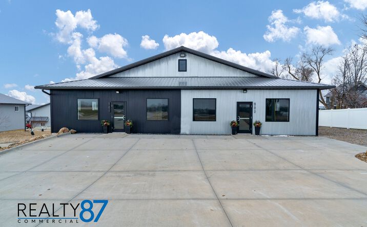 Pictures of Office, Industrial property located at 3230 N Center Point Rd, Robins, IA 52328 for lease - image #1