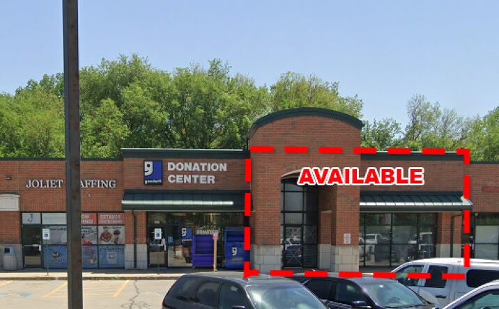 Pictures of Retail property located at 410 W Mondamin St, Minooka, IL 60447 for lease - image #1