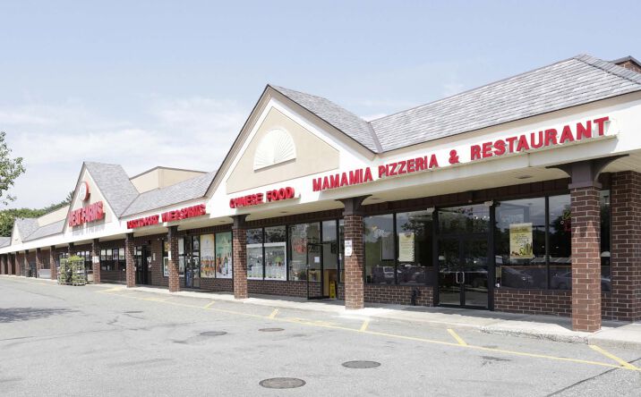 Pictures of Retail property located at 395 Fort Salonga Road, Northport, NY 11768 for lease - image #1