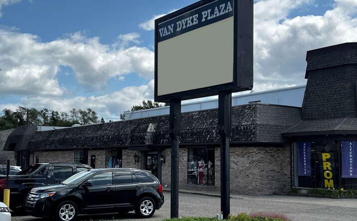 Pictures of Retail, Office property located at 49556 Van Dyke Ave, Shelby, MI 48317 for lease - image #1